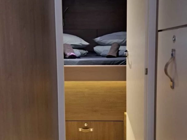 Yacht hire Palma de Mallorca cheap Bali 4.4