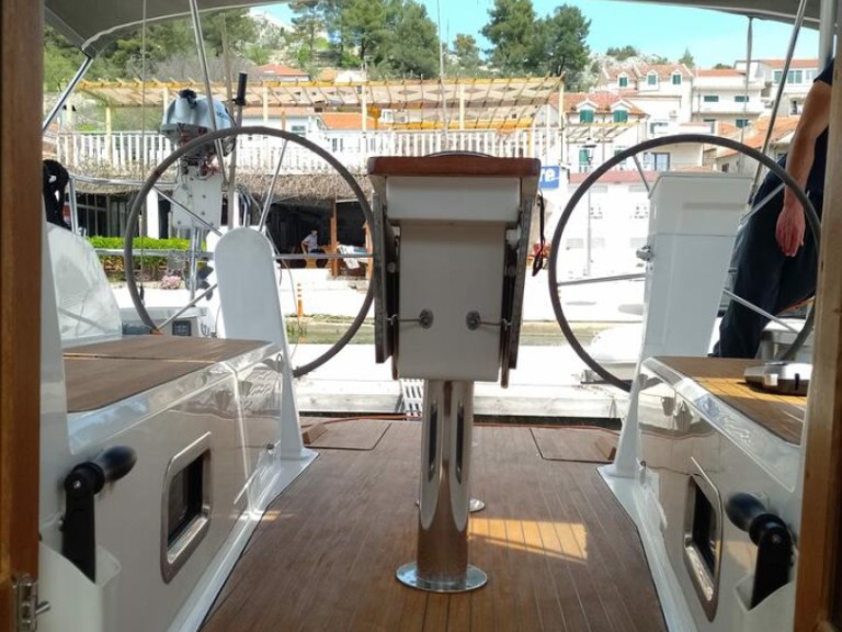 Yacht hire Palma de Mallorca cheap Cruiser 41