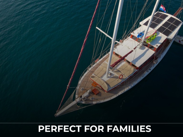 Yacht hire Kaštel Gomilica cheap Sole