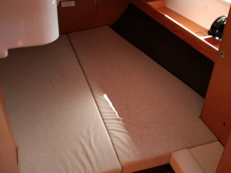 Yacht hire Rhodes (City) cheap Cruiser 51