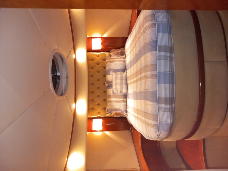 Charter a Rodman Rodman 56 Fly in Port d'Andratx on Samboat