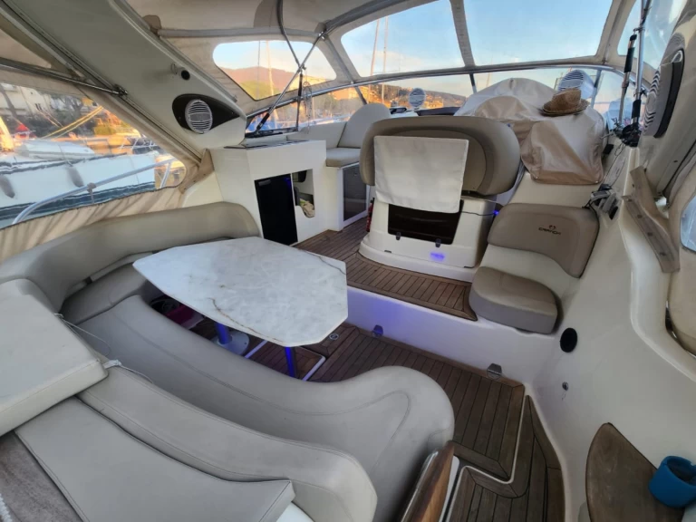 Hire Motorboat with or without skipper Cranchi Portofino