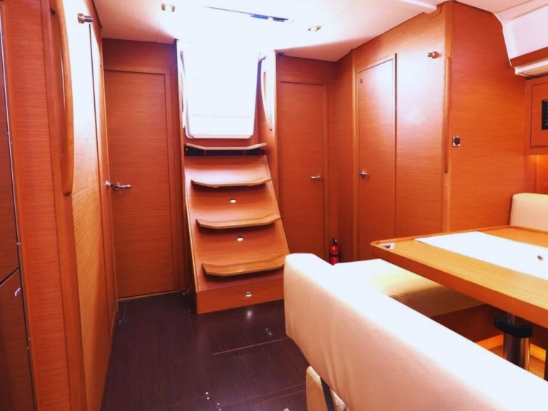 Hire a Dufour Dufour 470 Palermo