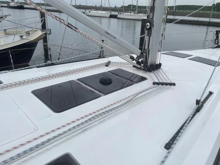 Yacht hire Lefkáda cheap Cruiser 46