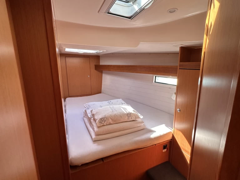 Charter a Bavaria Cruiser 45 in Sukošan on Samboat