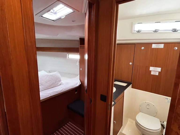 Hire Sailboat with or without skipper Bavaria Sukošan