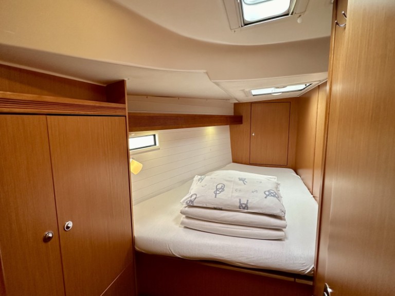 Yacht charter Sukošan - Bavaria Cruiser 45 on SamBoat