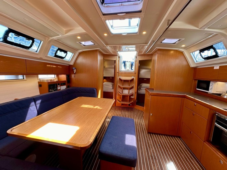 Sailboat hire in Sukošan - Bavaria Cruiser 46