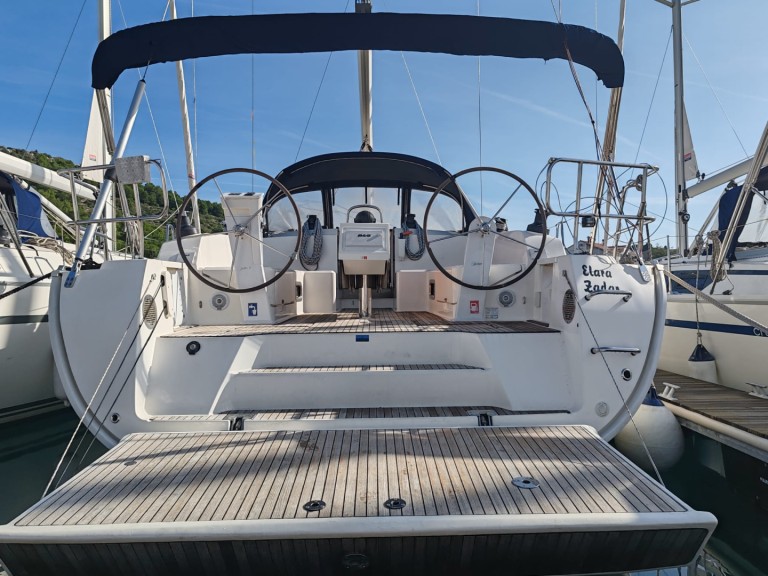 Charter a Bavaria Cruiser 46 in Drage on Samboat