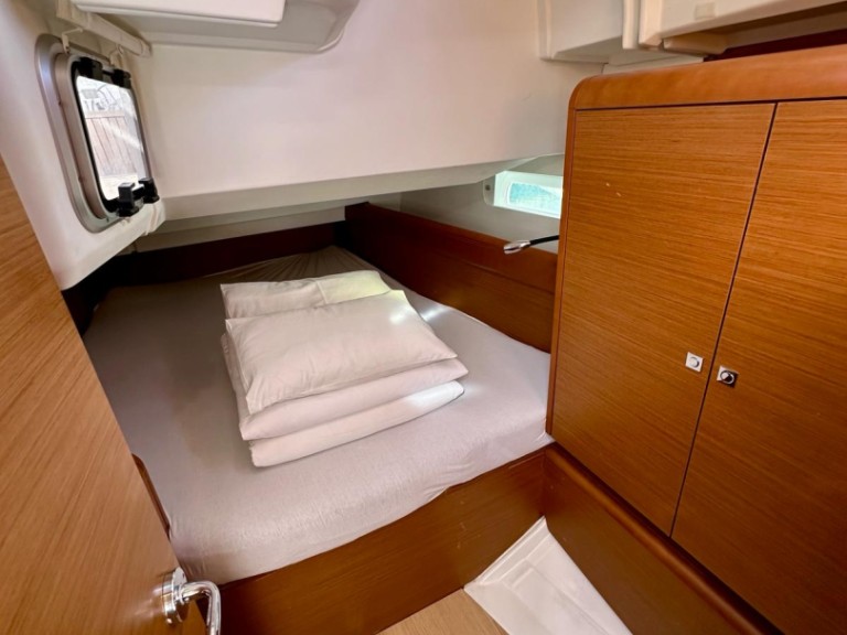 Yacht hire Sukošan cheap Sun Odyssey 419