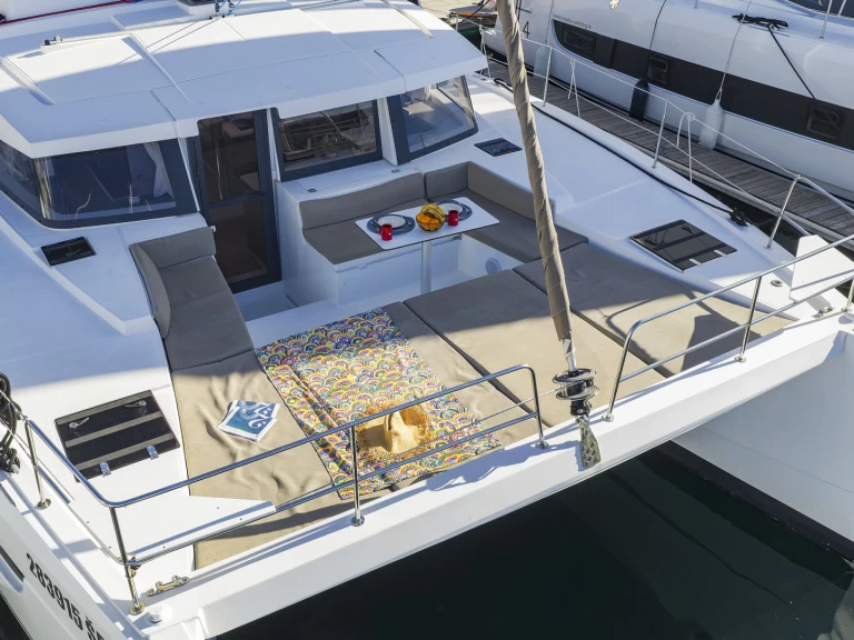 Charter a Bali Bali 4.2 in Šibenik on Samboat