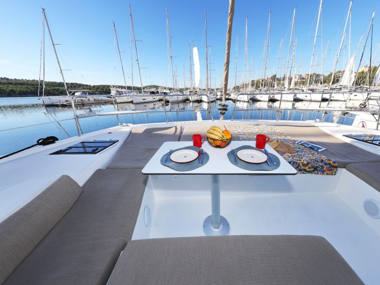 Hire Catamaran with or without skipper Bali Šibenik