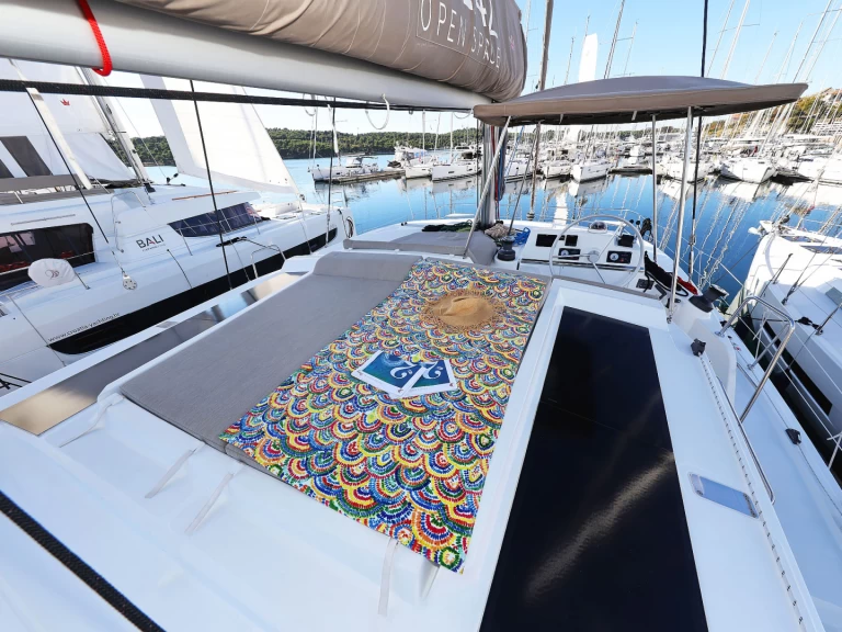 Hire Catamaran Bali with a boat licence