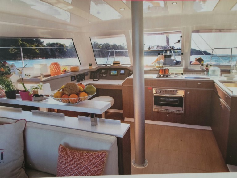 Hire Catamaran Bali with a boat licence