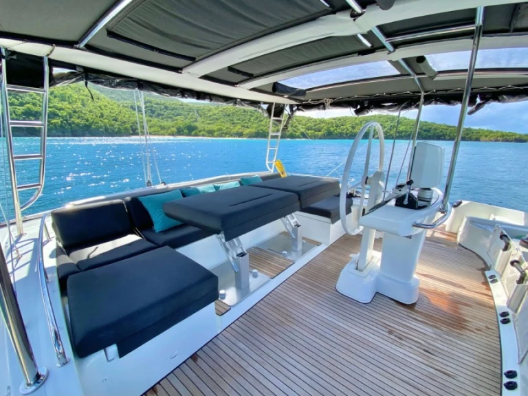 Hire Catamaran with or without skipper Lagoon Belize City