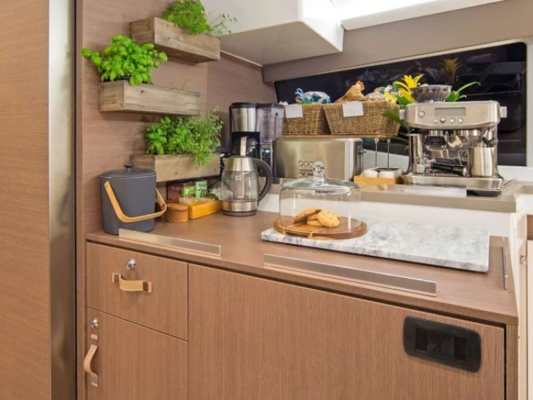 Hire a Bali Magnificent Belize City