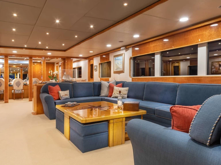 Yacht charter Newport - NQEA Yachts Jack Hargrave design RENA on SamBoat