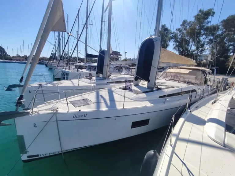 Bénéteau Oceanis 51.1 charter bareboat or skippered in  Lefkáda