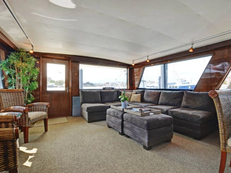 Luxury Yacht hire in Seattle - Hatteras NORTHERN LIGHT