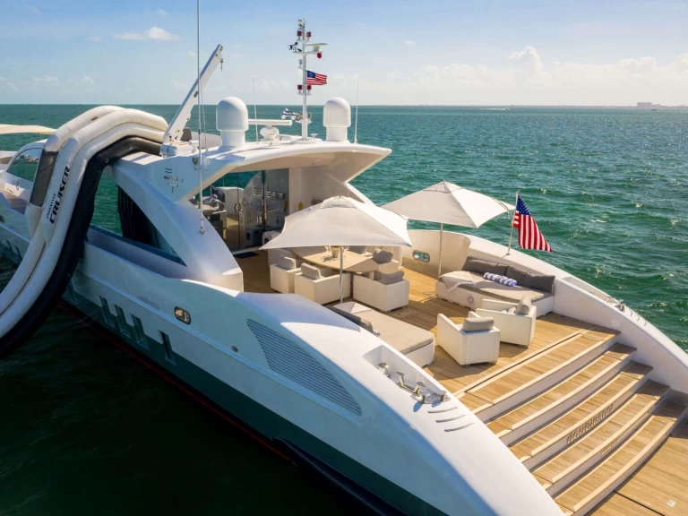 Luxury Yacht hire in Nassau - Tecnomar Double Shot