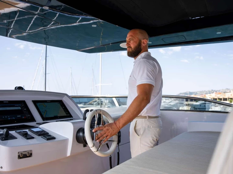 Luxury Yacht to hire San Remo at the best price