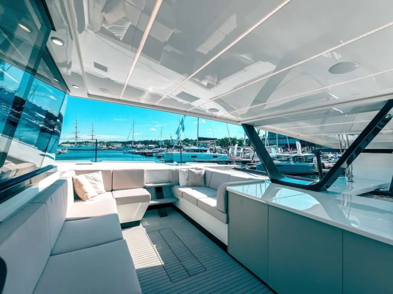 Hire Luxury Yacht with or without skipper Wave Catamarans Paradise Island