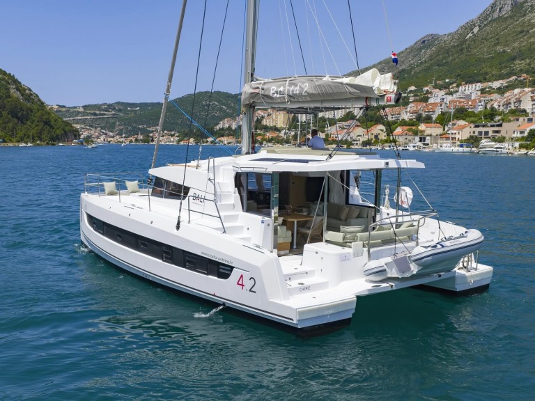 Hire Catamaran Bali with a boat licence