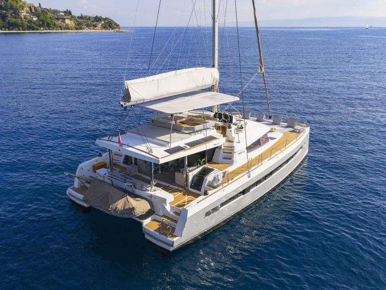 Yacht hire Kaštela cheap Bali 5.4