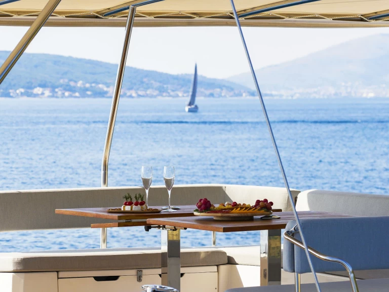 Catamaran hire in Kaštela - Bali Bali 5.4