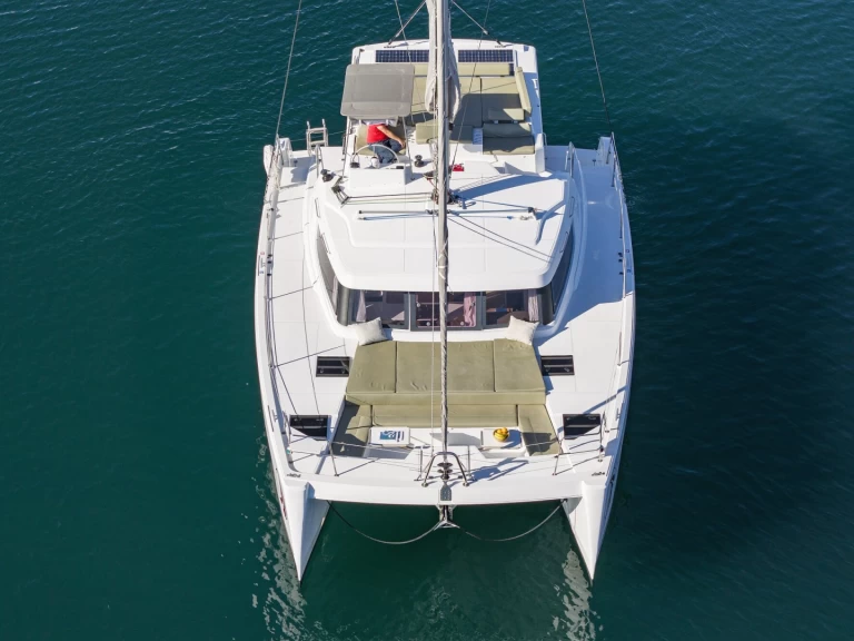Hire Catamaran Bali with a boat licence