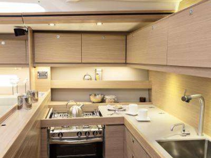 Hire Sailboat with or without skipper Dufour Rhodes (City)