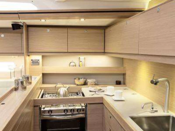 Hire Sailboat with or without skipper Dufour Rhodes (City)