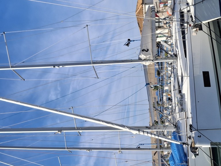 Yacht charter Tropea - Bénéteau Oceanis 46.1 "All of you" on SamBoat