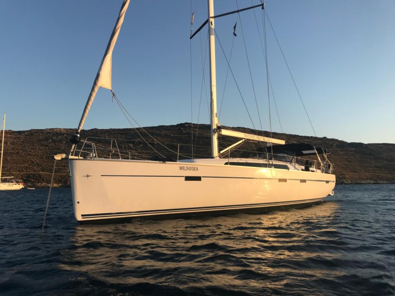 Yacht hire Lávrio cheap Cruiser 51