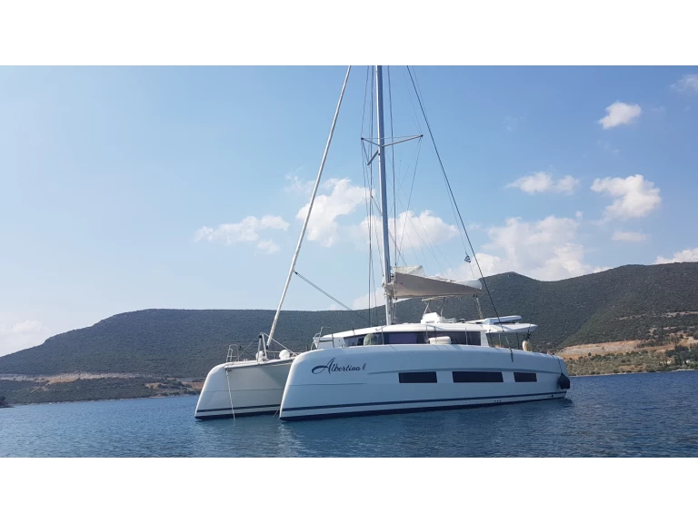 Yacht charter Alimos - Dufour Dufour Catamarans 48 Sail on SamBoat