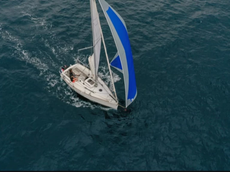 Sailboat to hire Port Fréjus at the best price