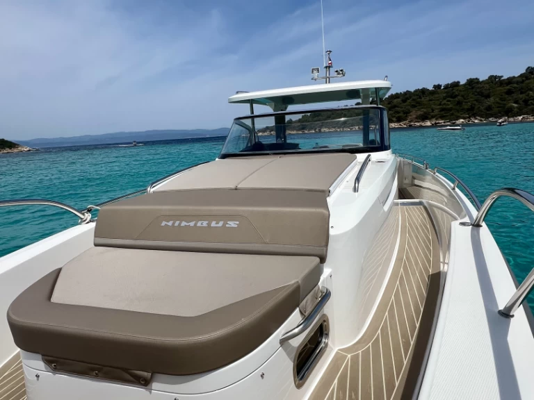 Hire a Nimbus T11 Níkiti