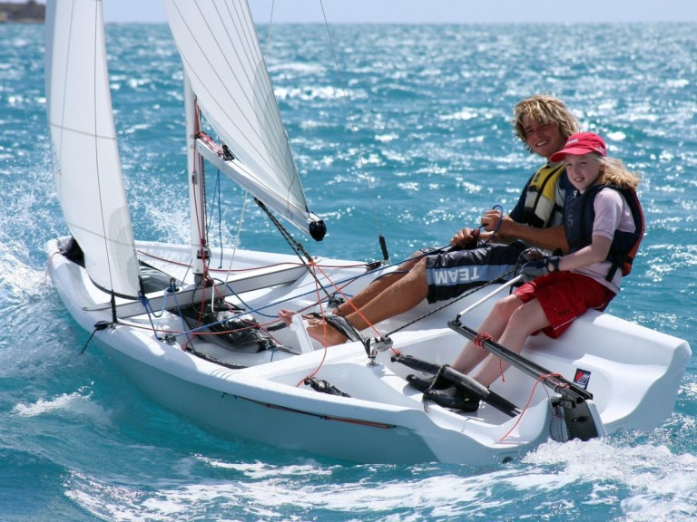 Hire Sailboat TOPPER with a boat licence