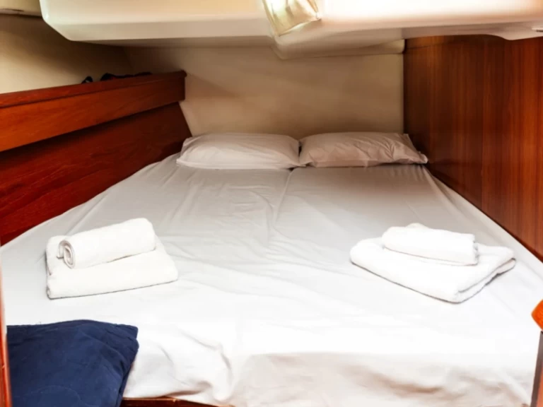 Hire a Jeanneau Sun Odyssey 45 Préveza