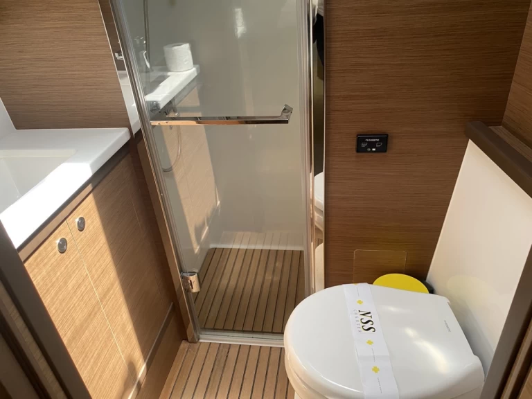 Yacht charter Furnari - Lagoon Lagoon 52 F on SamBoat