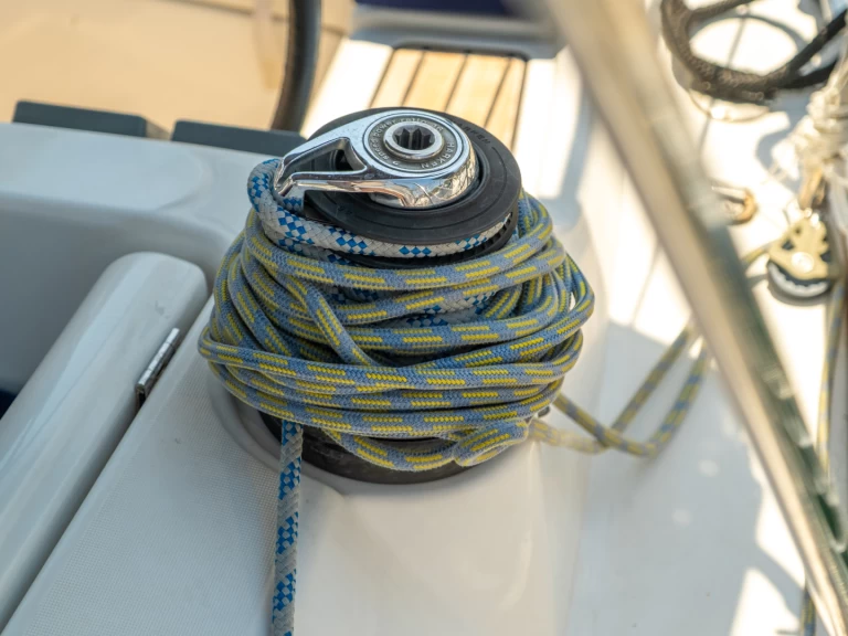 Charter a Bénéteau Beneteau Oceanis 40 Safir in Fethiye on Samboat
