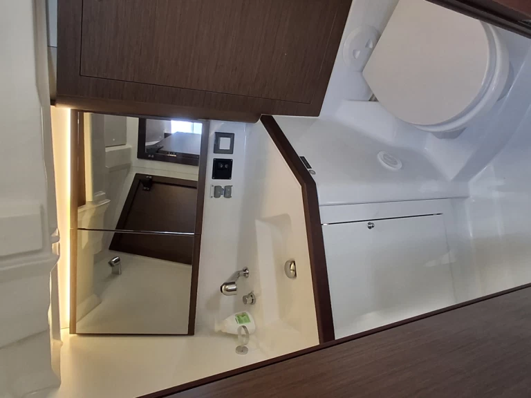 Yacht hire Tropea cheap Oceanis 46.1 "All of you"