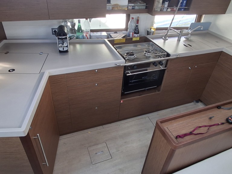 Sailboat hire in Tropea - Bénéteau Oceanis 46.1 "All of you"