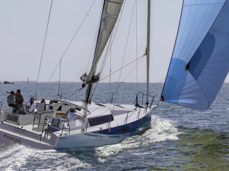 Hire Sailboat Pogo Structures with a boat licence