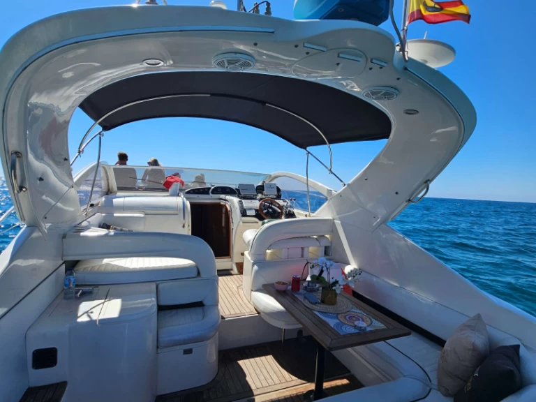Hire Motorboat with or without skipper Fairline Marbella