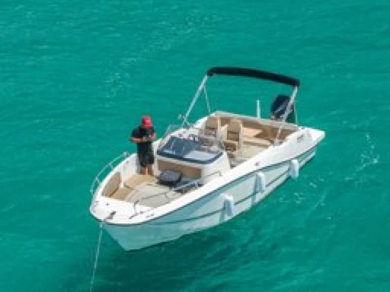 Motorboat hire in Propriano - Quicksilver Activ 755 Open