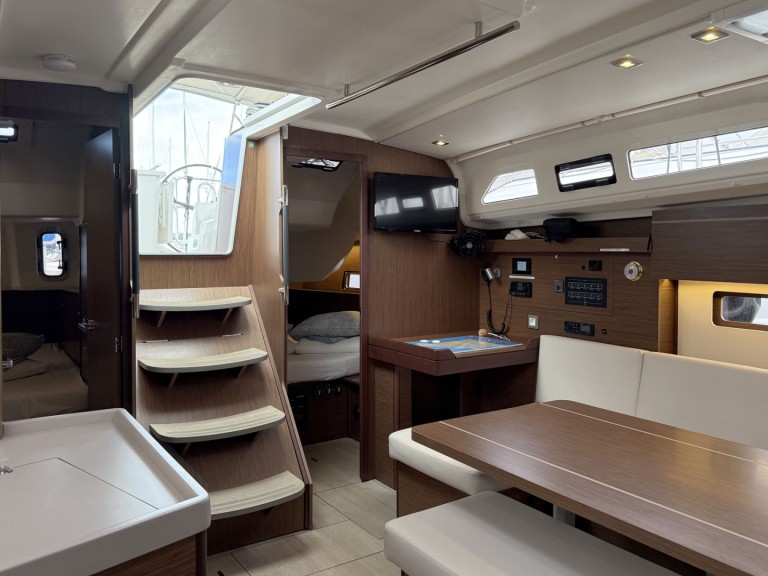 Bénéteau Oceanis 40.1 charter bareboat or skippered in  Biograd na Moru