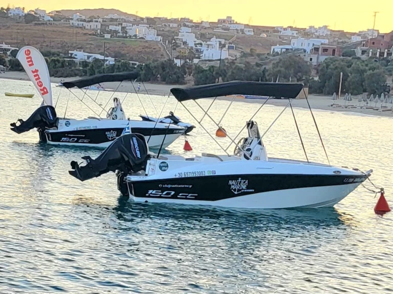 Hire Motorboat Compass with a boat licence