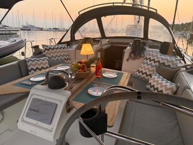 Charter a Bavaria Cruiser 46 in Préveza on Samboat