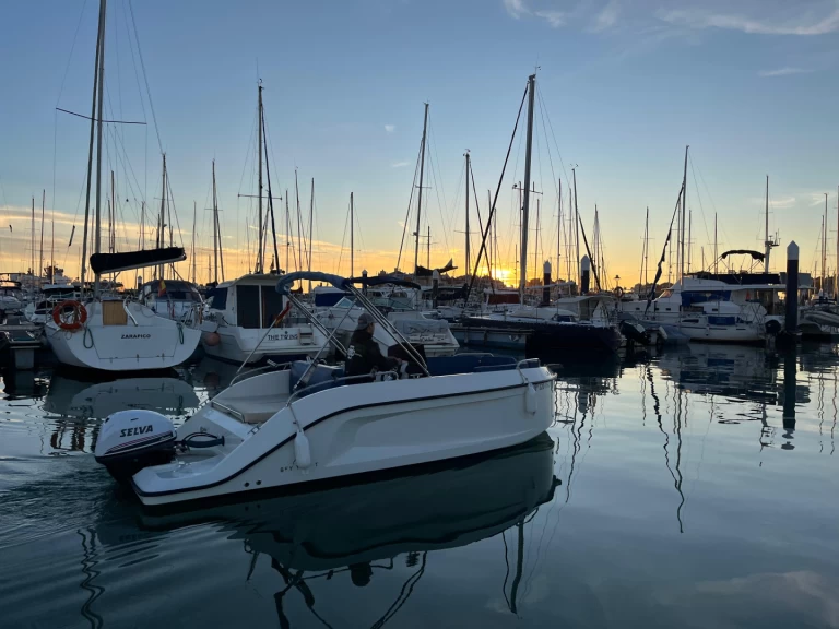 Hire Motorboat with or without skipper Bey Yacht El Puerto de Santa María